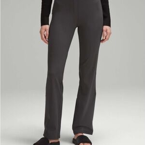 🍋NWT Lululemon Smooth Fit Pull-On
High-Rise Pant 🍋